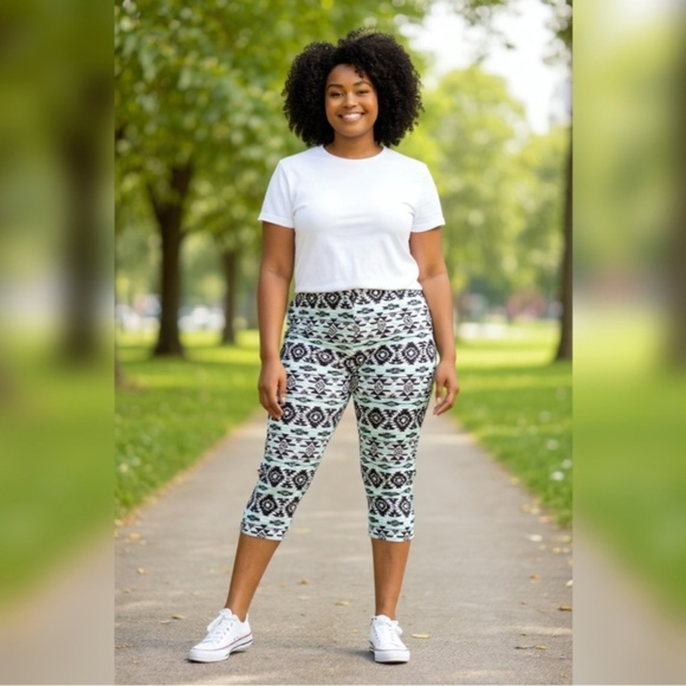 No Boundaries Geometric Leggings - Stretchy & Stylish
